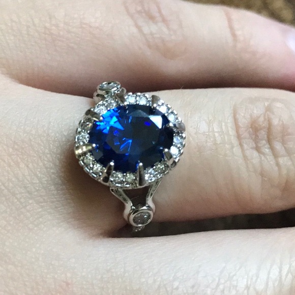 New Gorgeous 925 Silver Blue Sapphire ring Sz 6-10 - Picture 5 of 6